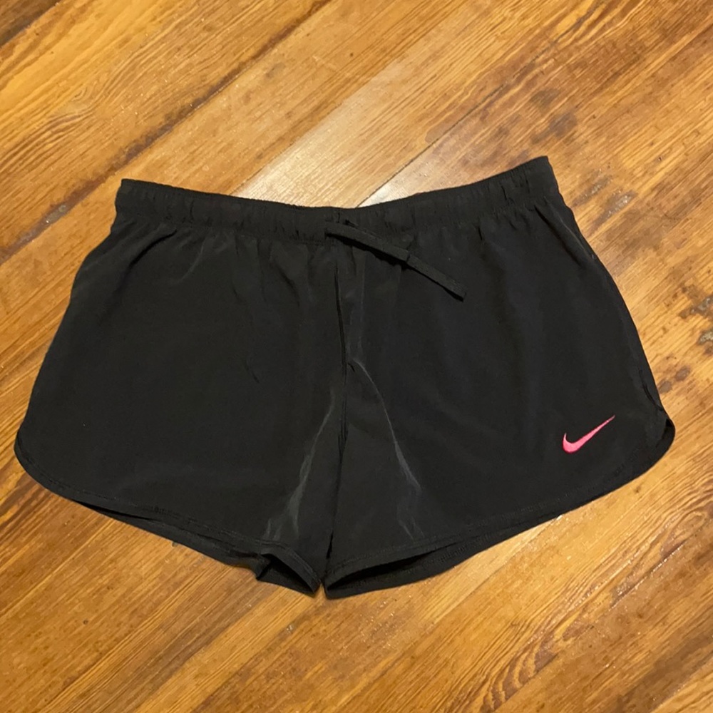 Women’s Nike Running Shorts (Size Large)